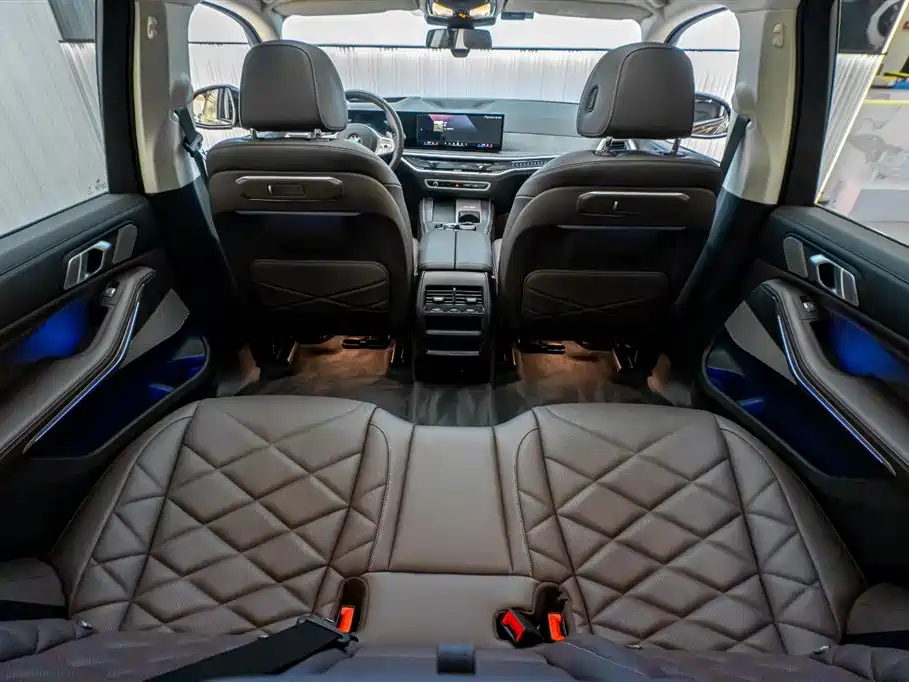 BMW X5 2025 — фото 19