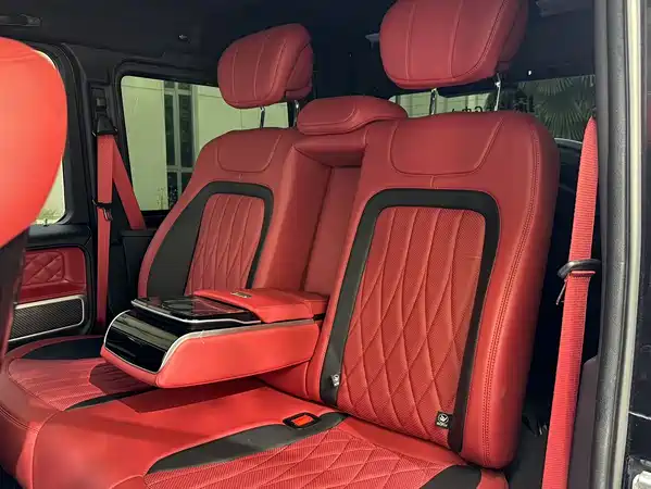 Mercedes-Benz G-Class 2010