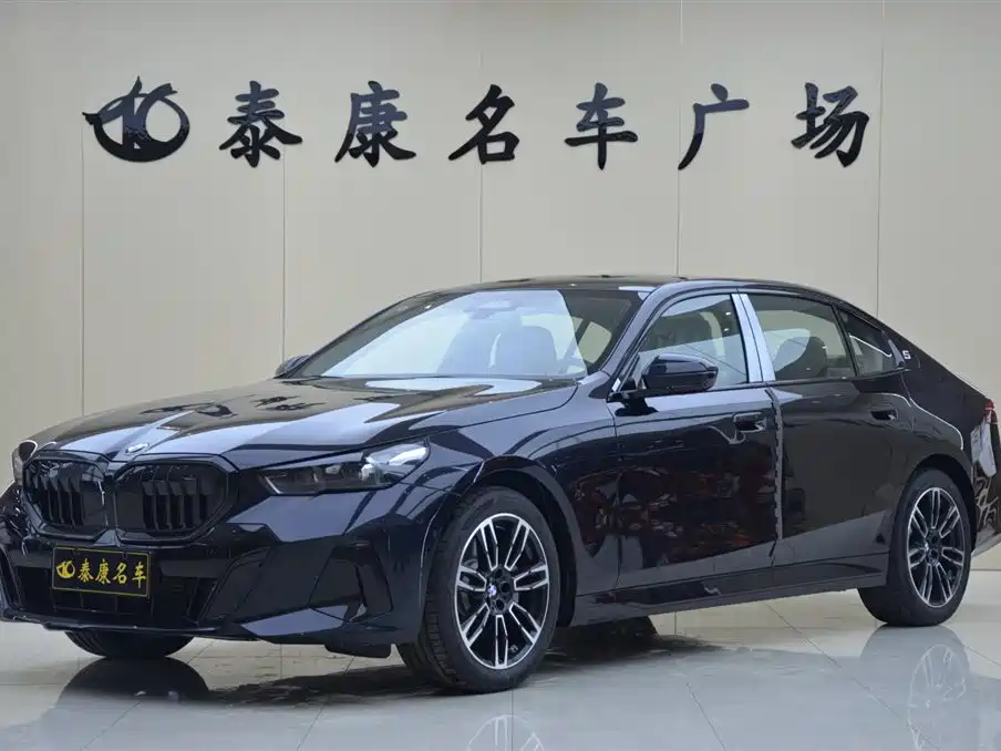 BMW 5 Series 2026
