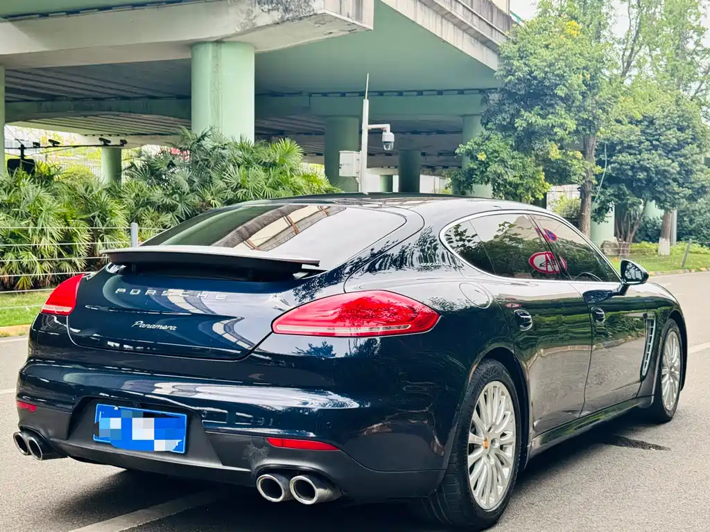Porsche Panamera 2016 — фото 17