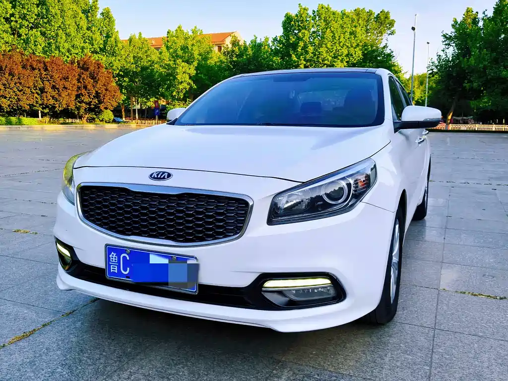 Kia K4 2015 — фото 10