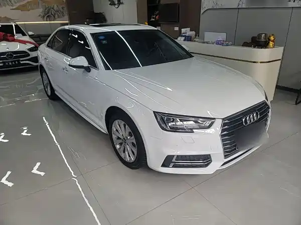 Audi A4L 2019