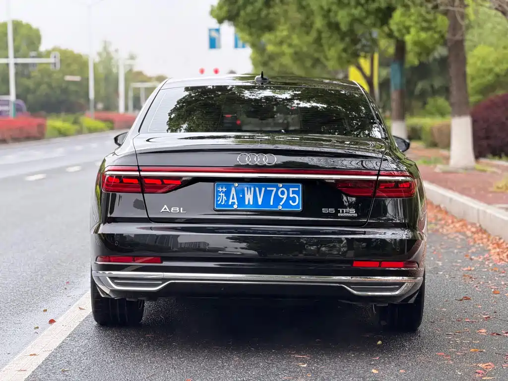 Audi A8 2021