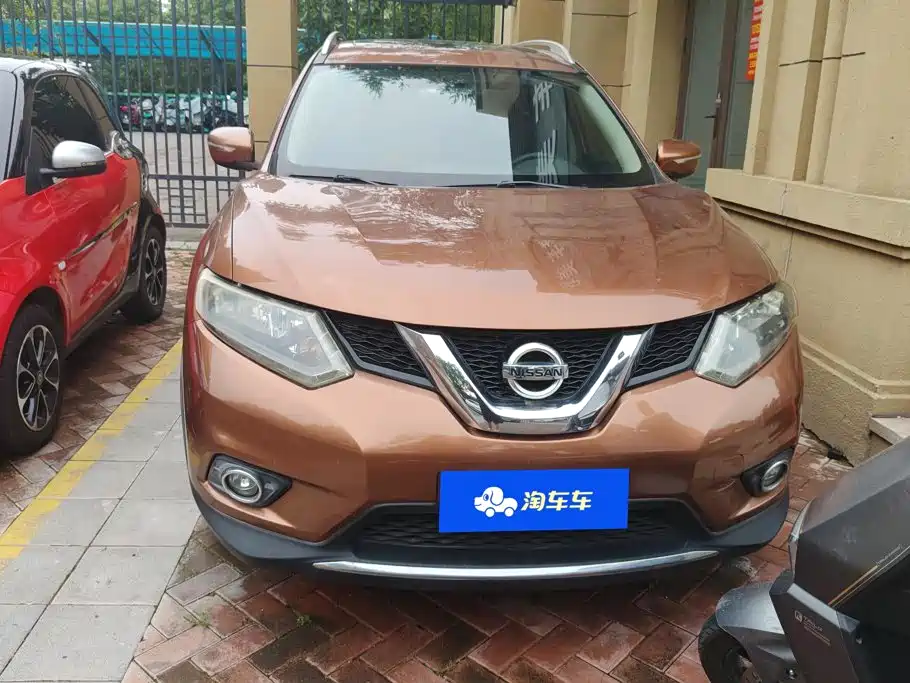 Nissan X-Trail 2015