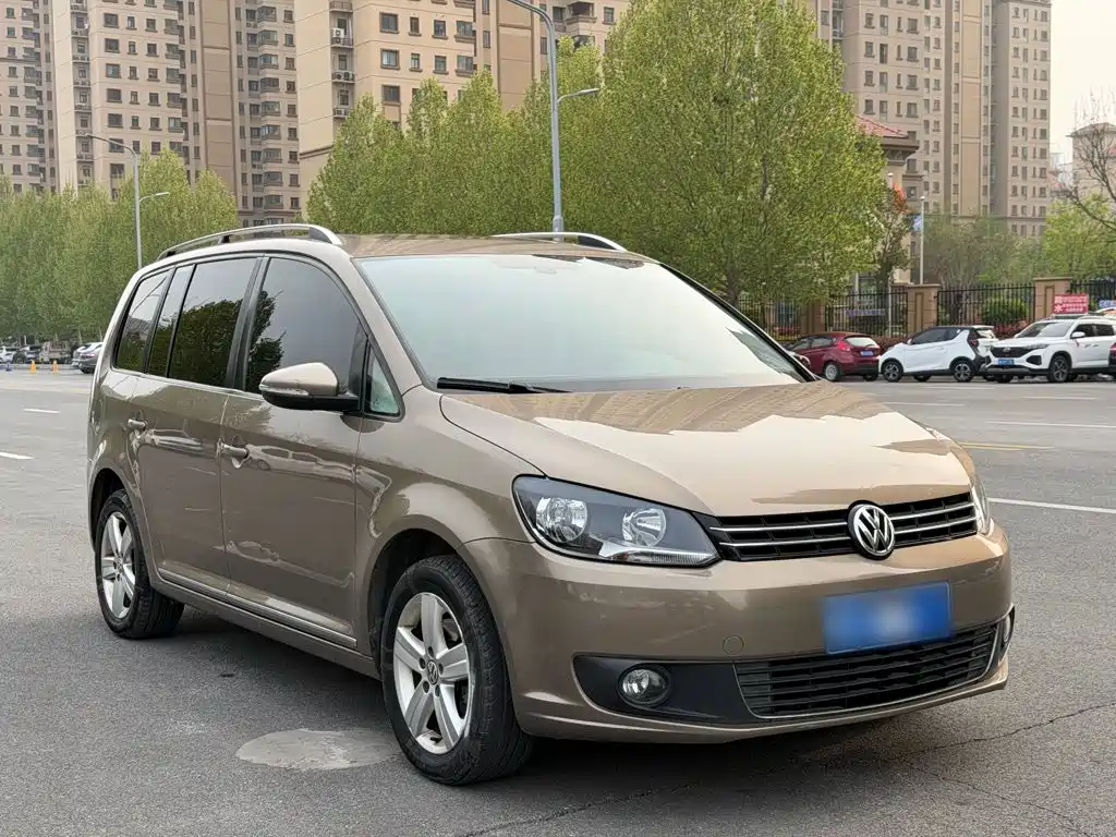Volkswagen Touran 2016