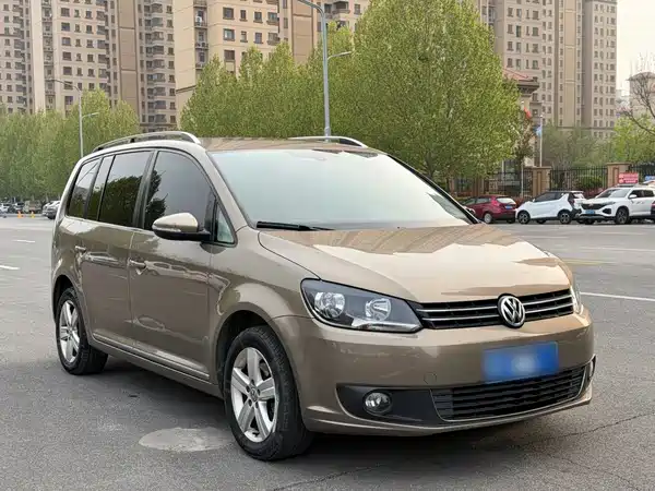 Volkswagen Touran 2016