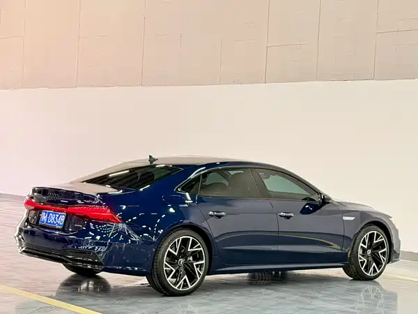 Audi A7L 2024