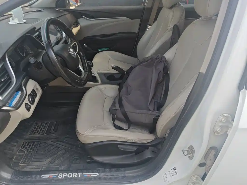 Buick Excelle GT 2018 — фото 11