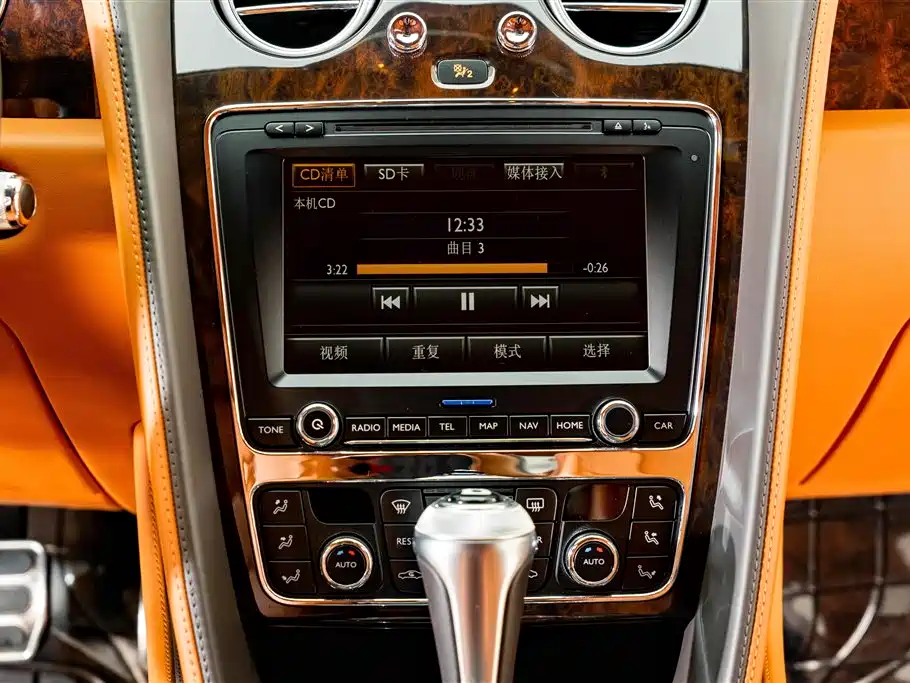Bentley Flying Spur 2016 — фото 13