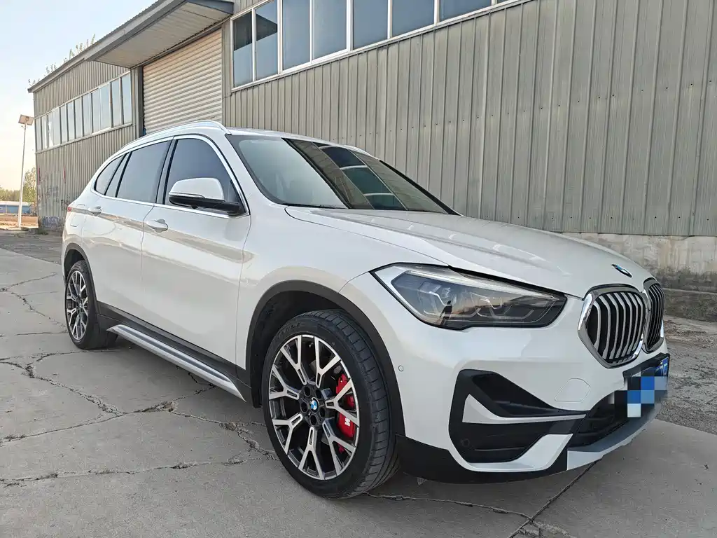 BMW X1 2019 — фото 3