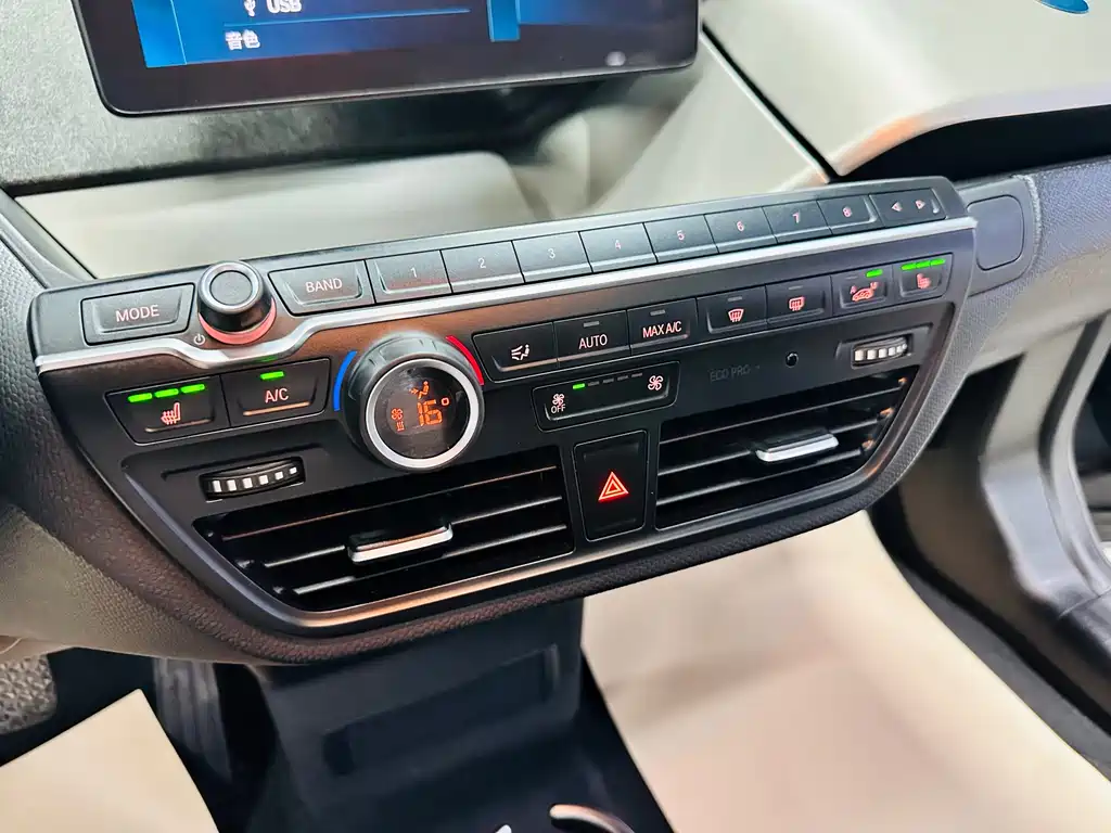 BMW i3 2019 — фото 42