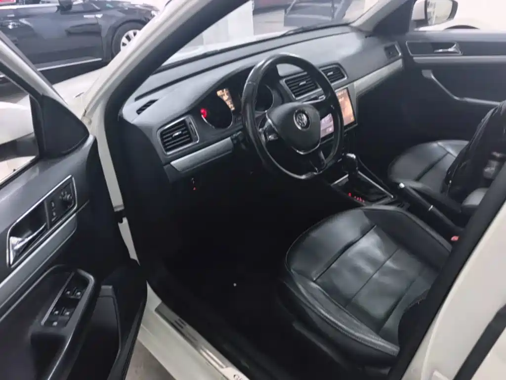 Volkswagen Gran Lavida 2016 — фото 16