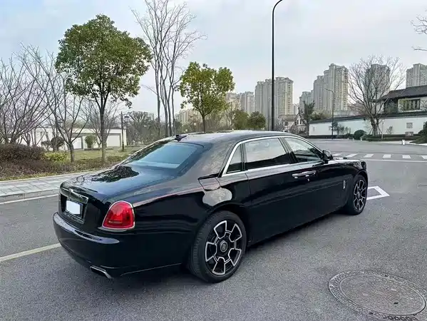 Rolls-Royce Ghost 2012