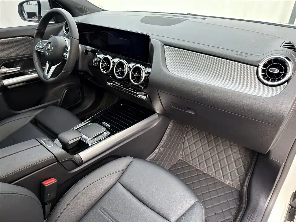 Mercedes-Benz GLA 2022 — фото 4