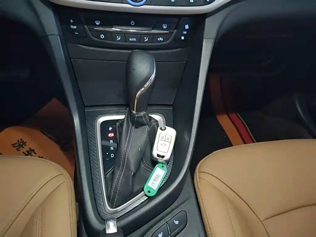 Buick Excelle 2019 — фото 14