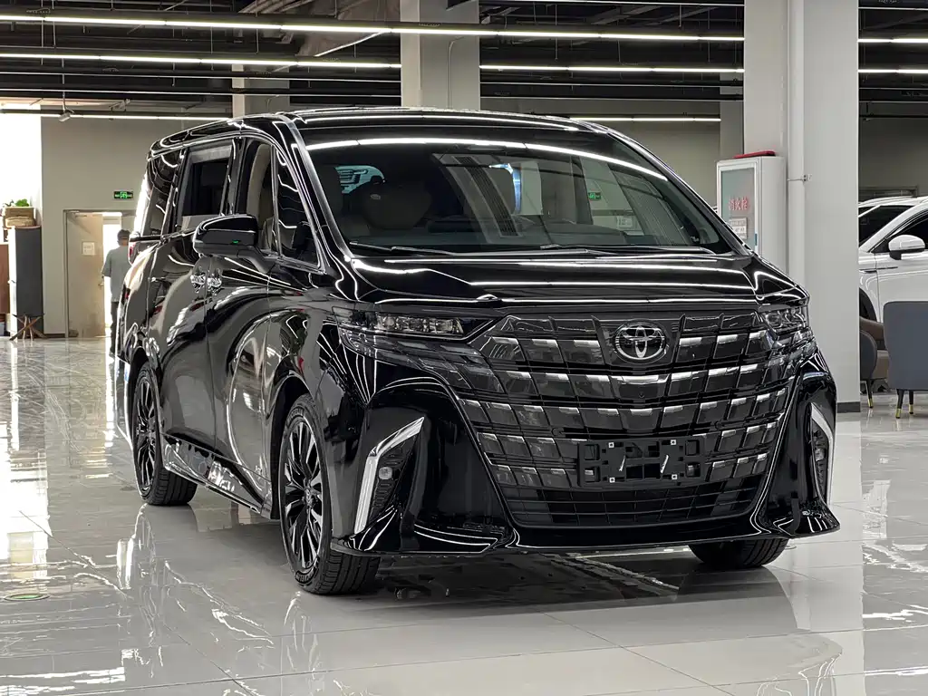Toyota Alphard 2024 — фото 3