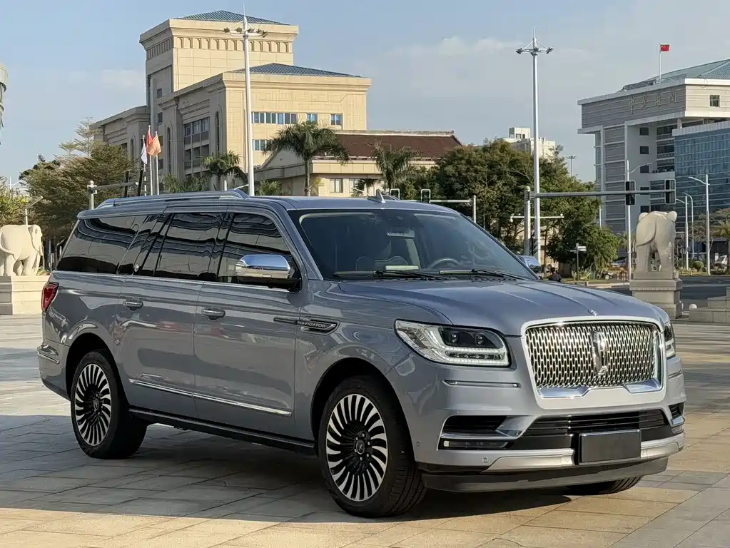 Lincoln Navigator 2022 — фото 3