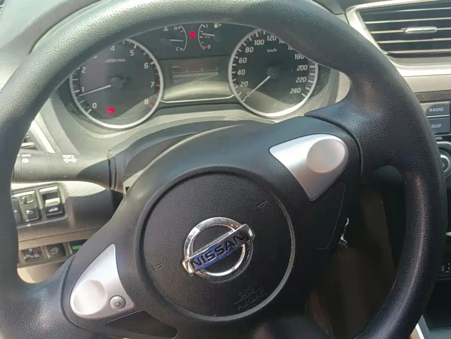 Nissan Sylphy 2022 — фото 15