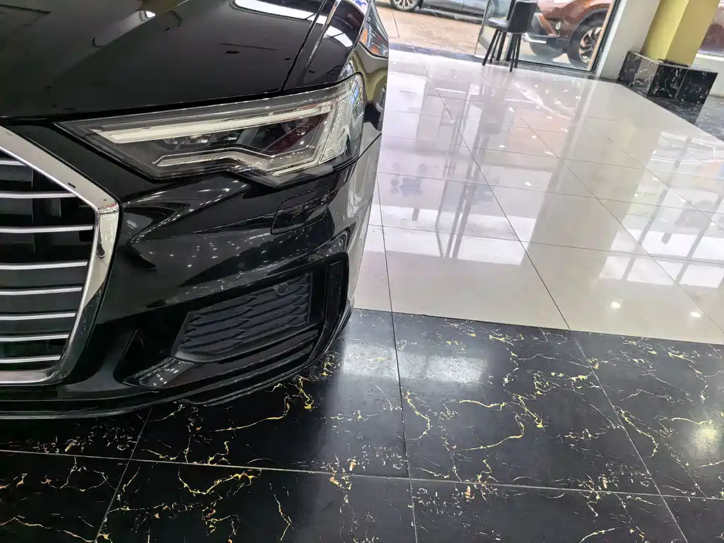 Audi A6L 2022