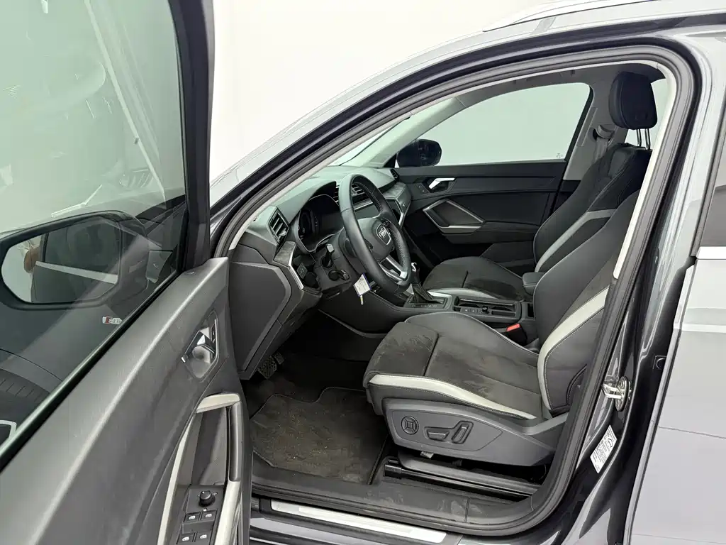 Audi Q3 2022 — фото 20