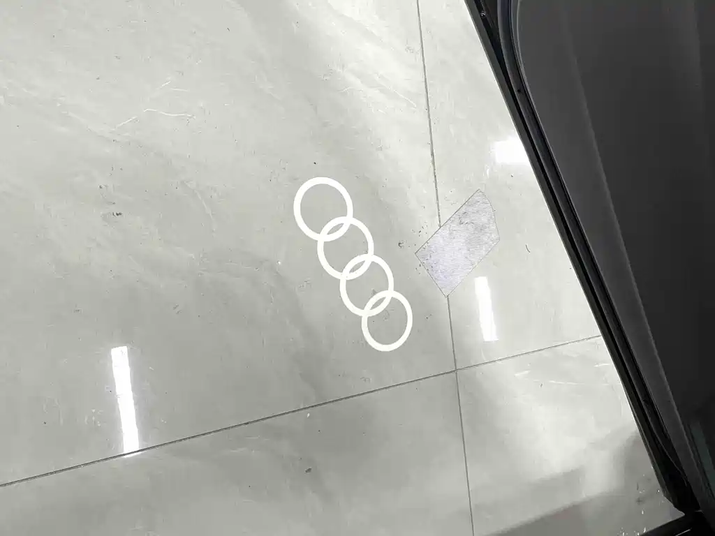 Audi Q3 2023 — фото 12
