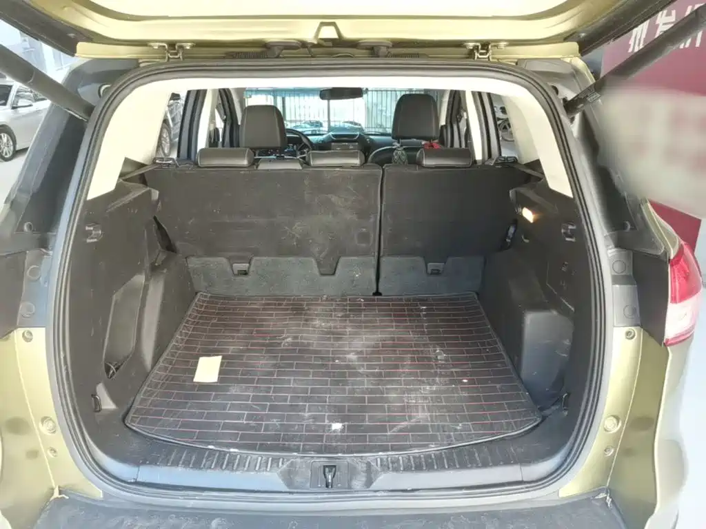 Ford Kuga 2015 — фото 19