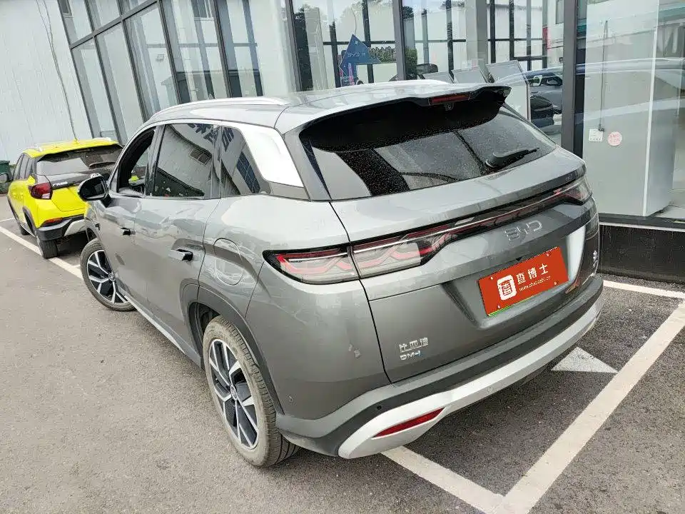 BYD L DM-i 2025 — фото 3