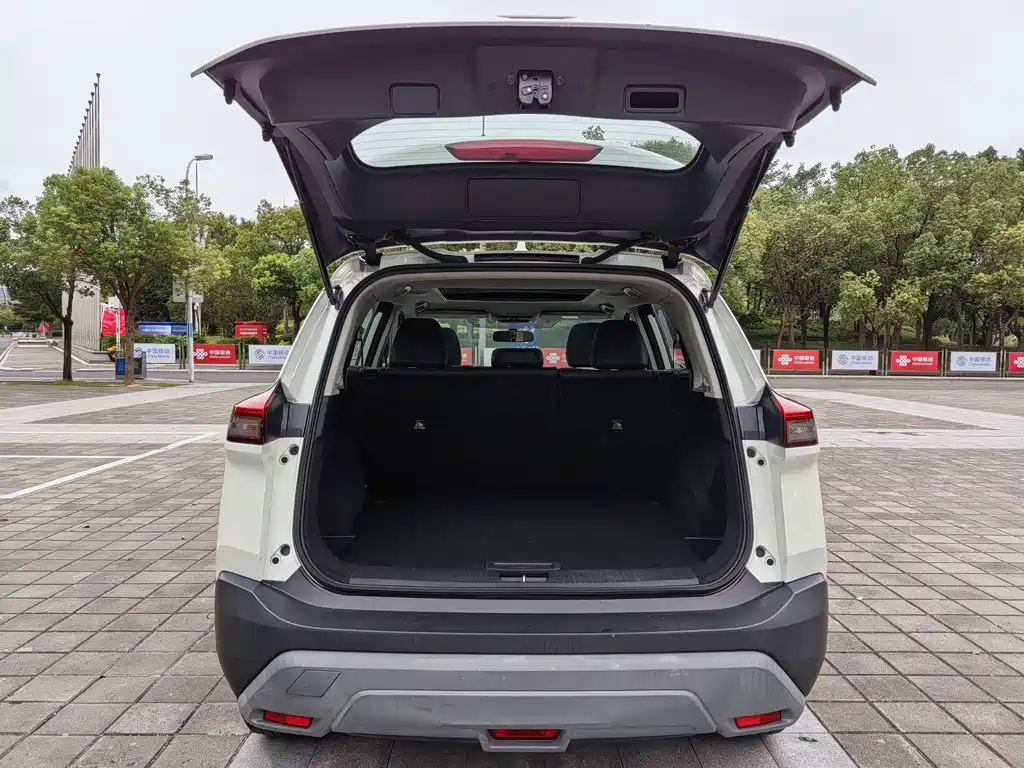 Nissan X-Trail 2023 — фото 10