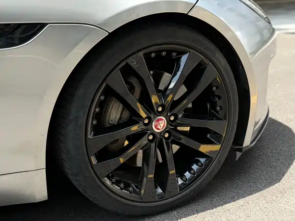 Jaguar F-TYPE 2019