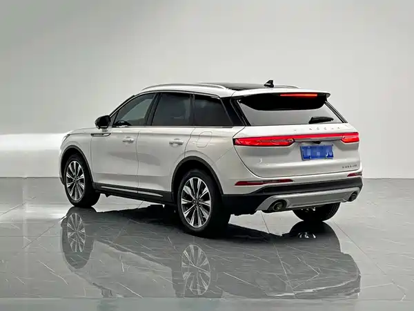 Lincoln Corsair 2021