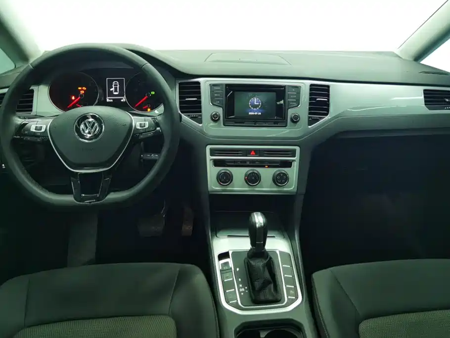 Volkswagen Golf Jialu 2016 — фото 12