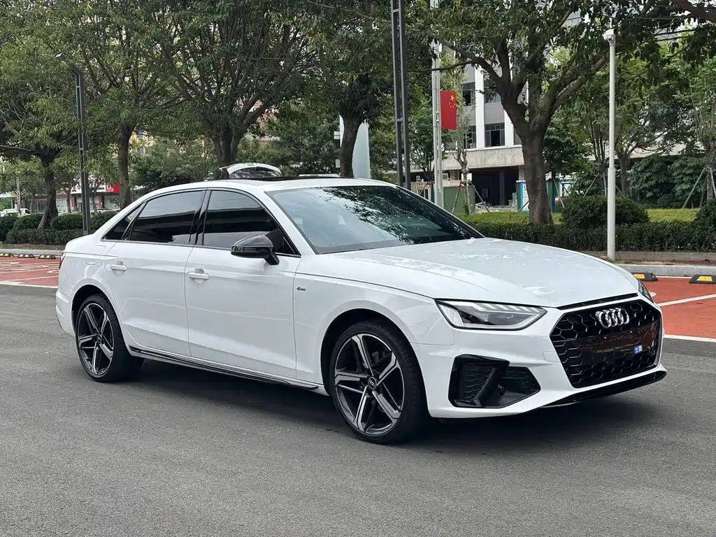 Audi A4L 2025