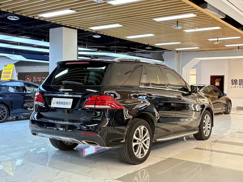 Mercedes-Benz GLE 2019 — фото 5