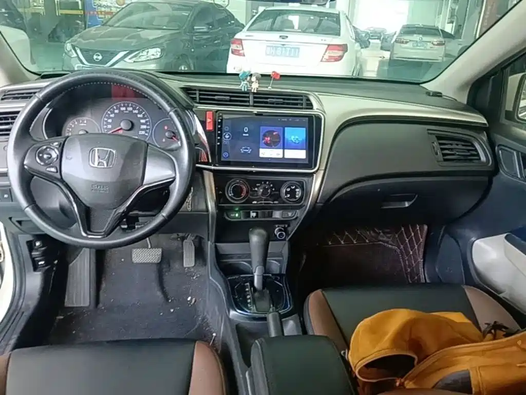 Honda City 2016 — фото 10