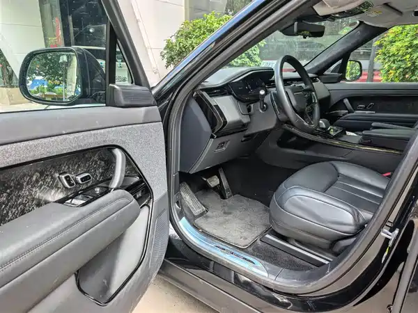 Land Rover Range Rover Sport New Energy 2025