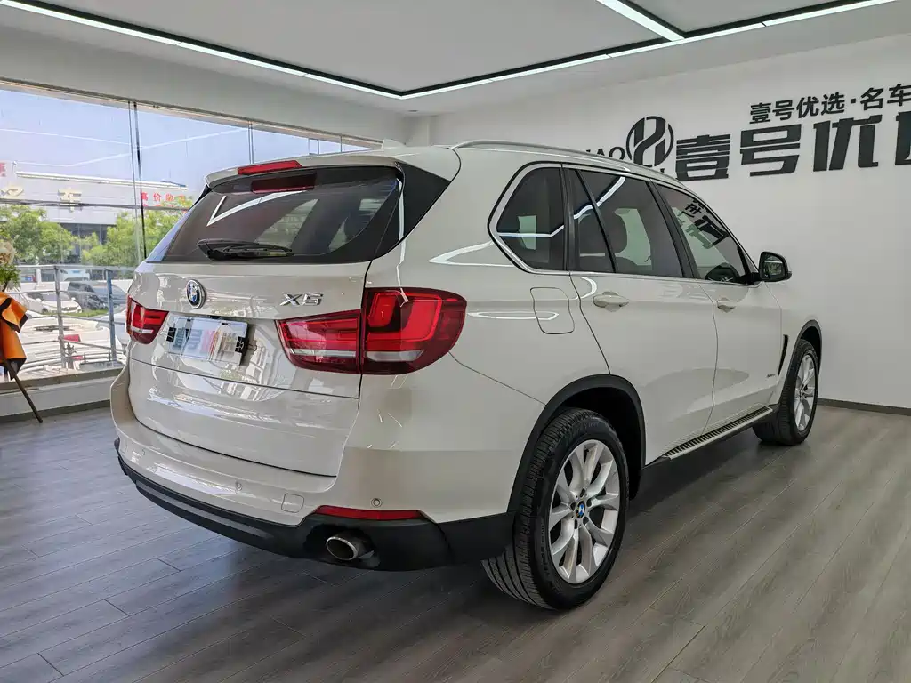 BMW X5 2015 — фото 7