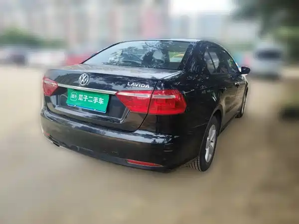 Volkswagen Lavida 2015