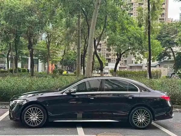 Mercedes-Benz C-Class 2022