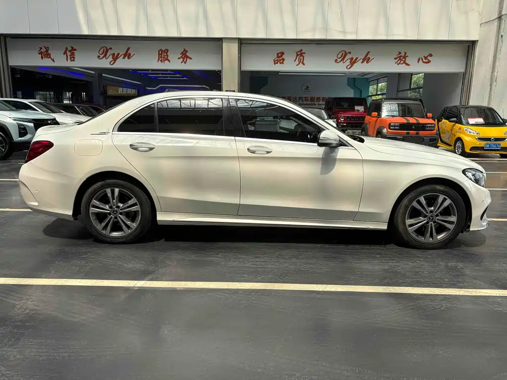 Mercedes-Benz C-Class 2017 — фото 7