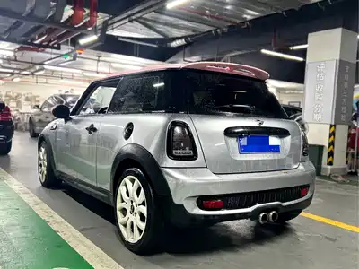 MINI MINI 2011