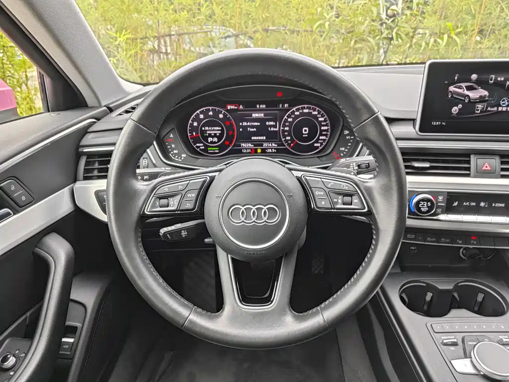 Audi A4L 2019 — фото 16