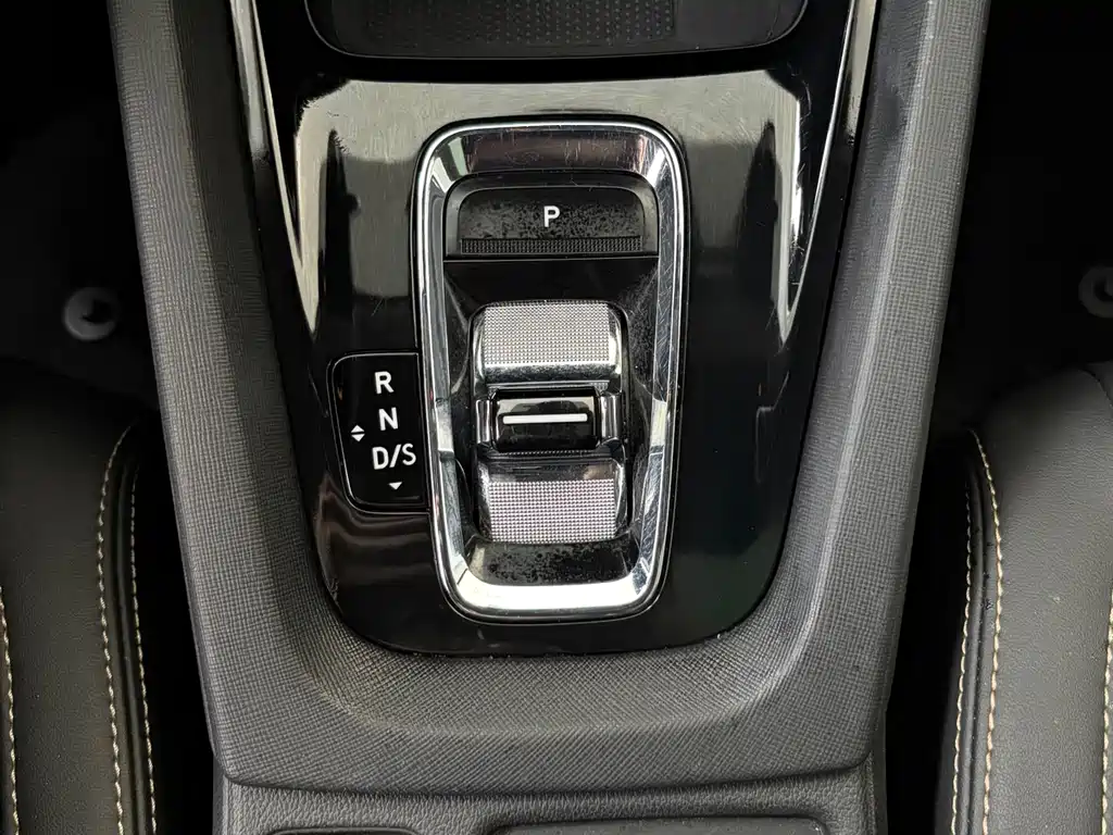 Skoda Octavia 2022 — фото 11