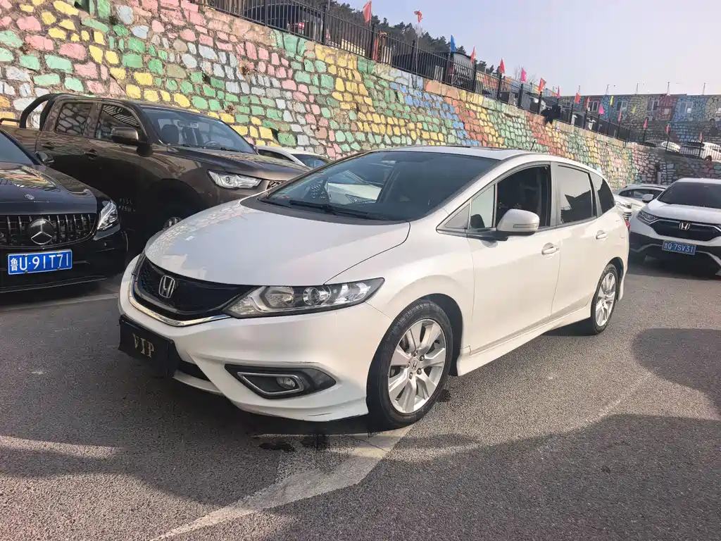 Honda Jade 2016 — фото 1
