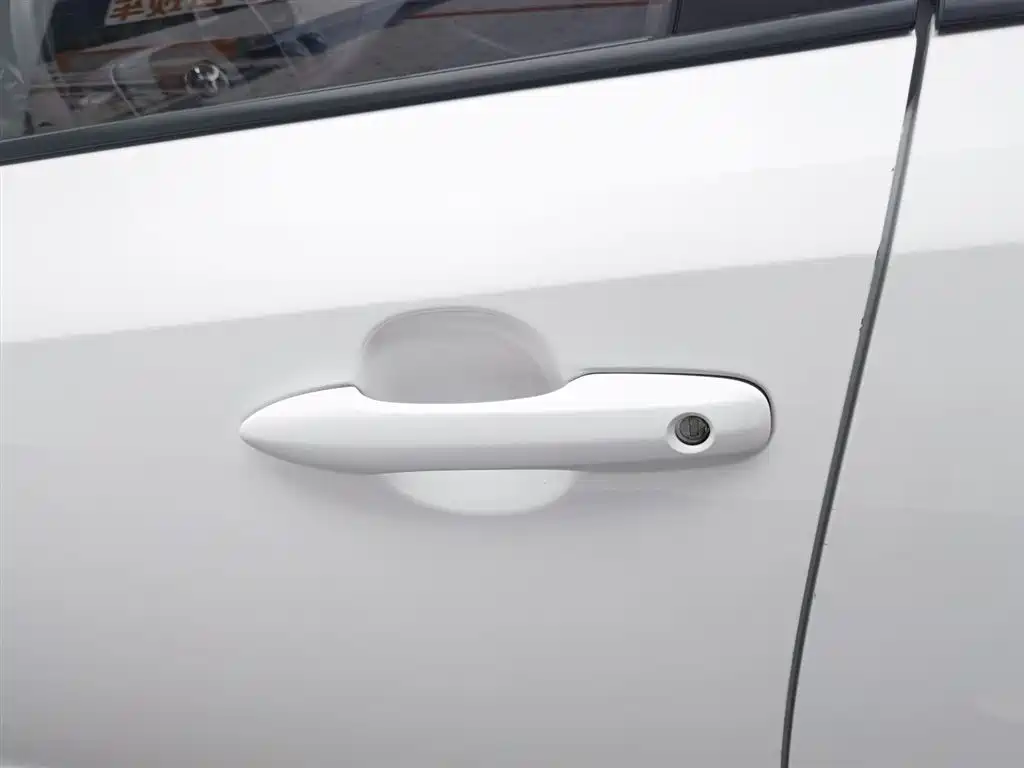 Toyota Corolla 2023 — фото 18