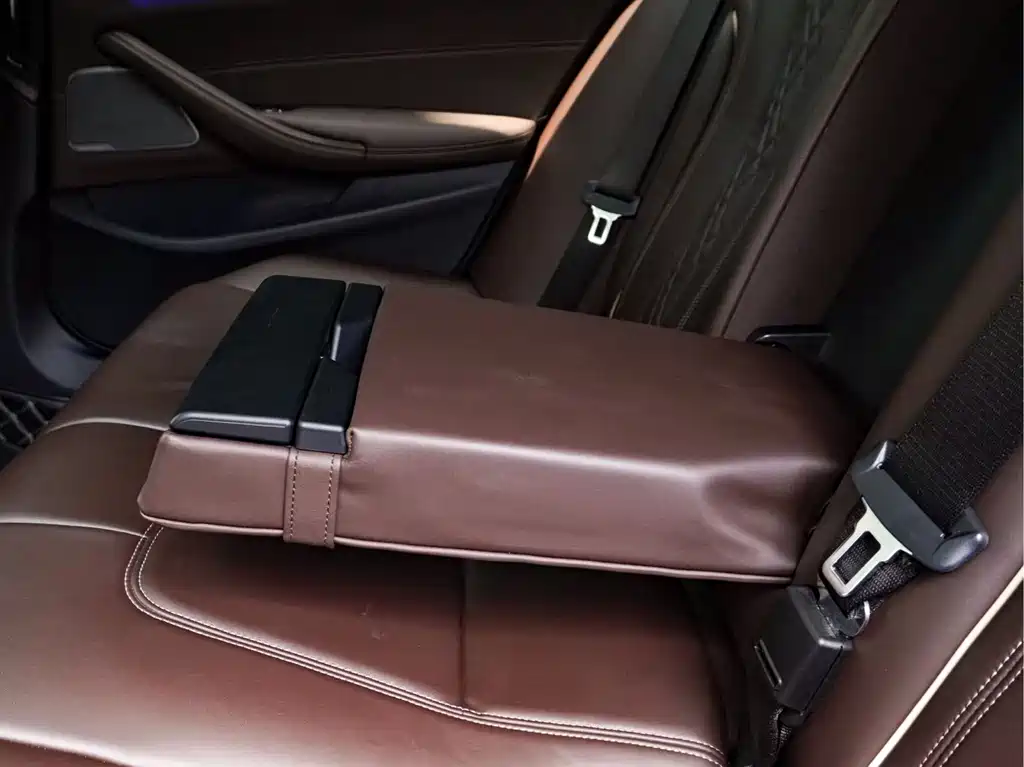 BMW 5 Series 2022 — фото 19