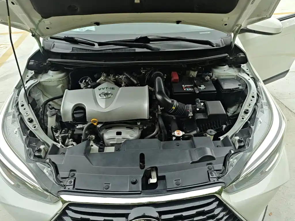 Toyota Yaris L 2021 — фото 20