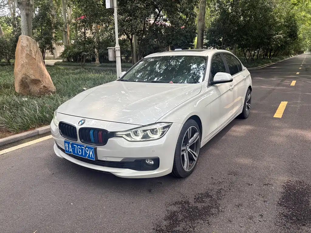 BMW 3 Series 2019 — фото 1