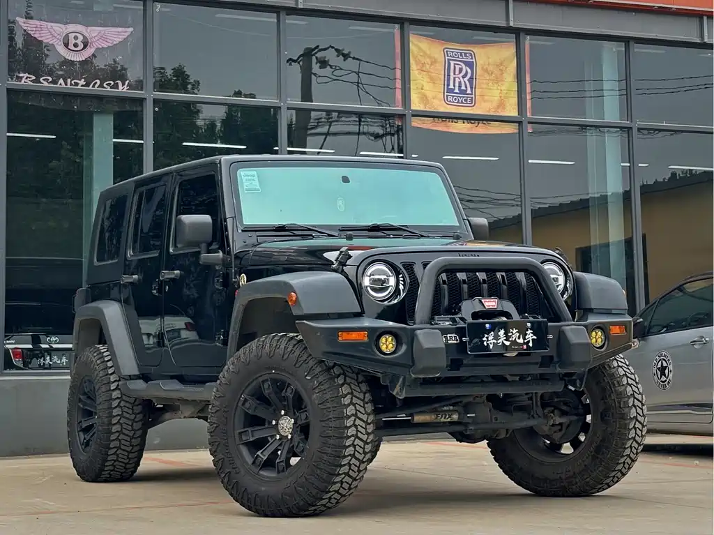 Jeep Wrangler 2008 — фото 2