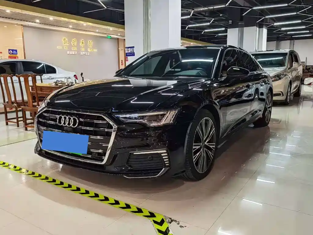Audi A6L New Energy 2021 — фото 1