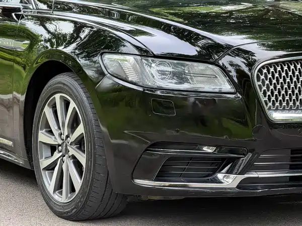 Lincoln Continental 2018